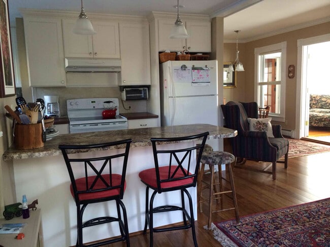 property at 32 Loomis St