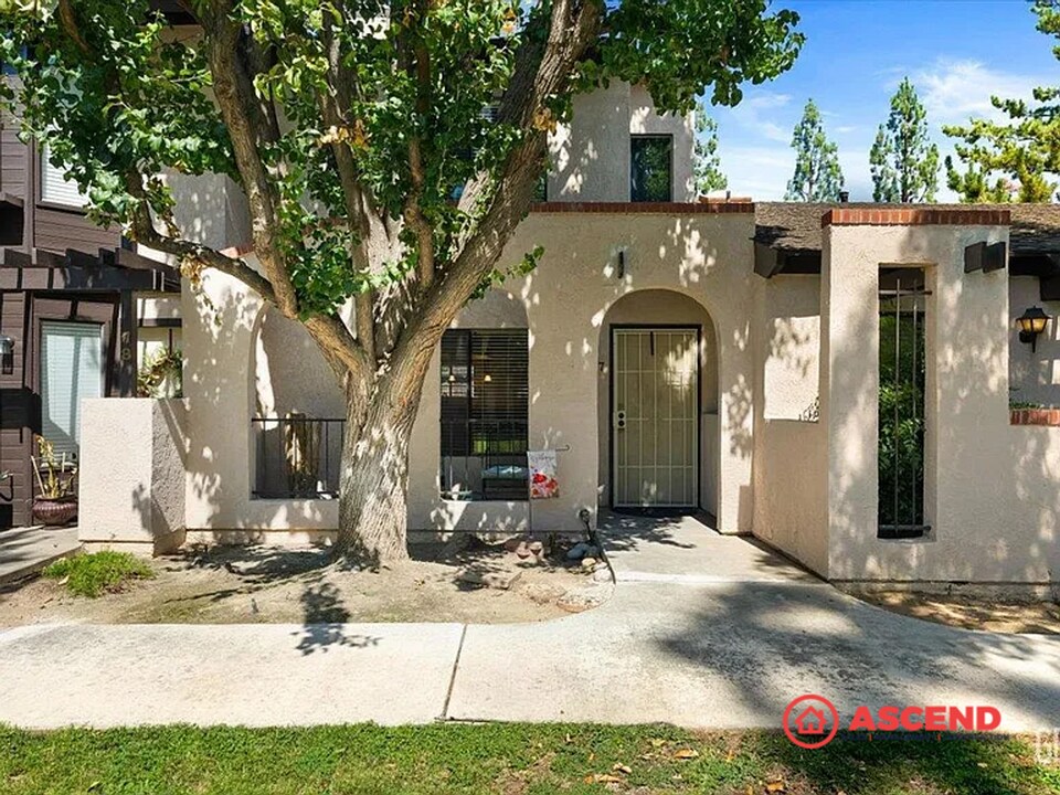 7800 Westfield Rd in Bakersfield, CA - Building Photo