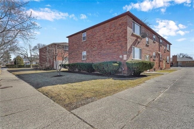 property at 626 Kenmore Ave