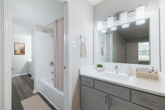 Oakgate at Pecan Grove in Richmond, TX - Foto de edificio - Building Photo