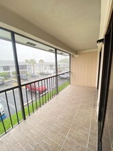 9729 Hammocks Blvd in Miami, FL - Building Photo - Building Photo