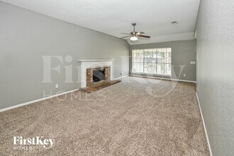 18007 Sagecroft Dr in Houston, TX - Building Photo - Building Photo