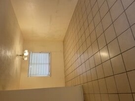 7030 Fair Oaks Ave, Unit 115 in Dallas, TX - Building Photo