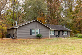 Hidden Pines in Athens, GA - Building Photo - Building Photo