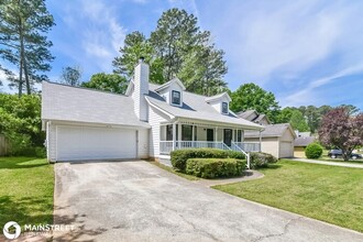 5923 Wellborn Trail in Lithonia, GA - Building Photo - Building Photo