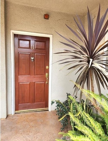 14631 Dickens St in Los Angeles, CA - Foto de edificio - Building Photo