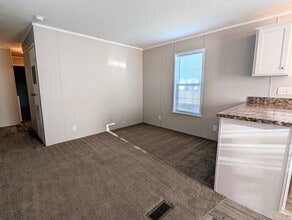 110 Idaho in Belleville, MI - Building Photo - Building Photo