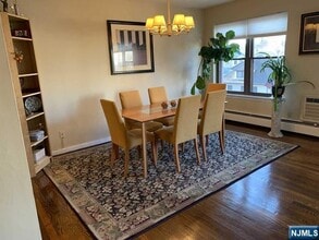 275 Hoym St in Fort Lee, NJ - Building Photo - Building Photo