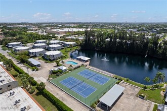 16001 Amberwood Lake Ct in Ft. Myers, FL - Building Photo - Building Photo