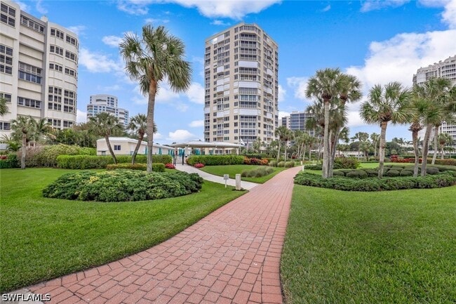 property at 4041 Gulf Shore Blvd N