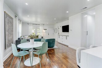 4502 Avenue H in Austin, TX - Building Photo - Building Photo