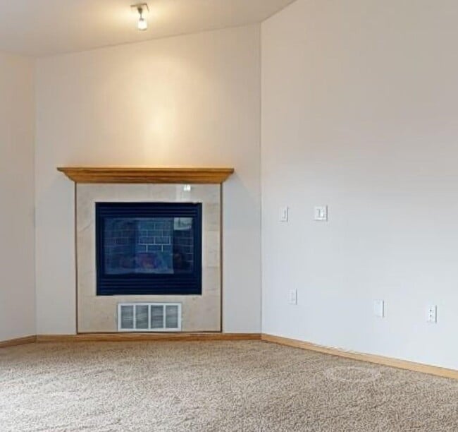 732 Bear Claw Way in Madison, WI - Building Photo - Building Photo