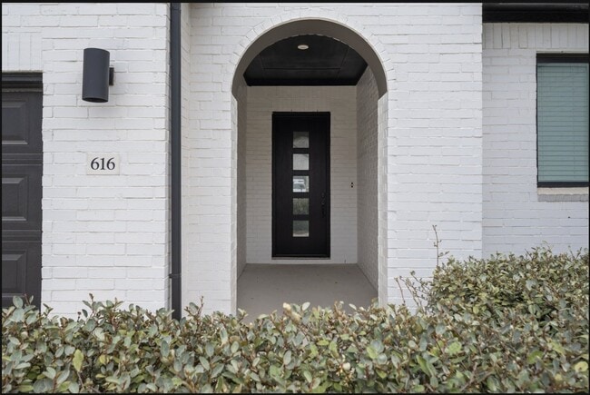 616 Hallwood Dr in Liberty Hill, TX - Building Photo - Building Photo