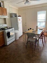 162 Centre St in Boston, MA - Building Photo - Building Photo