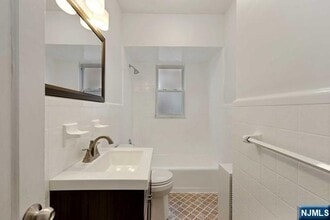 49 Brookline Ave in Nutley, NJ - Building Photo - Building Photo