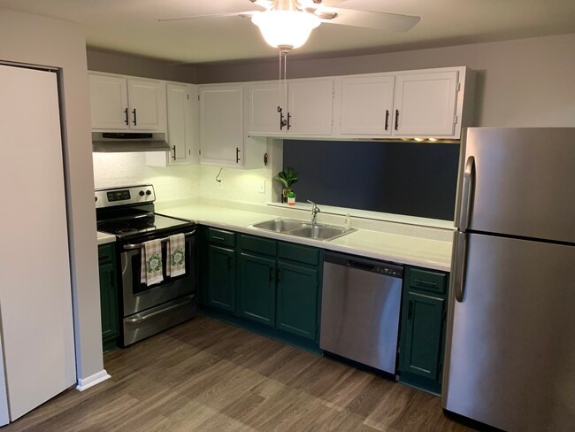 7747 Kelley Ct in Raleigh, NC - Building Photo - Building Photo