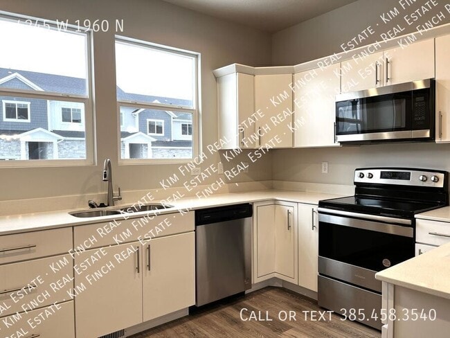 4245 W 1960 N in Lehi, UT - Building Photo - Building Photo