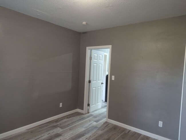 property at 410 E 6th St