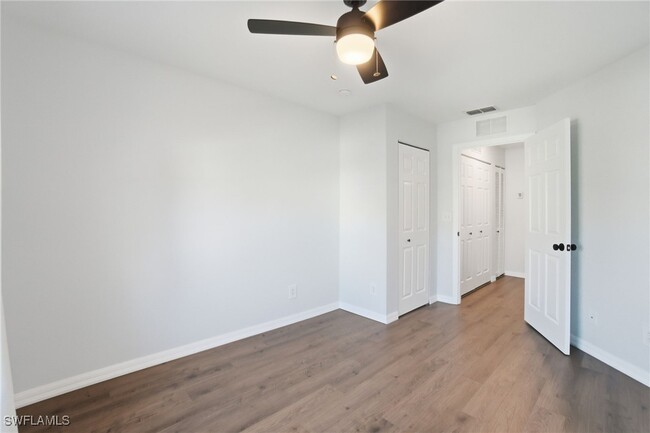 property at 3009 Palmetto Oak Dr