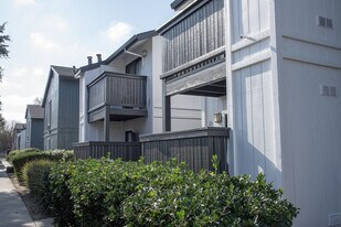 The Fairmont in Woodland, CA - Building Photo