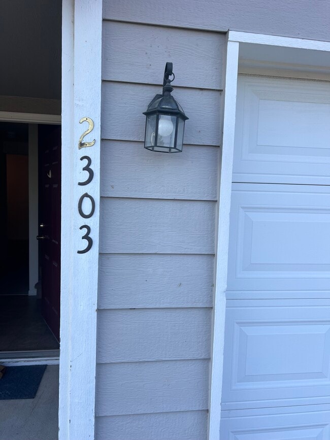 property at 2303 E 27th Terrace