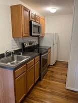 49 DuPont Pl, Unit 49 in Bridgeport, CT - Building Photo
