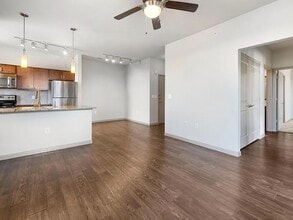 7765 W Grand Pkwy S in Richmond, TX - Building Photo - Building Photo