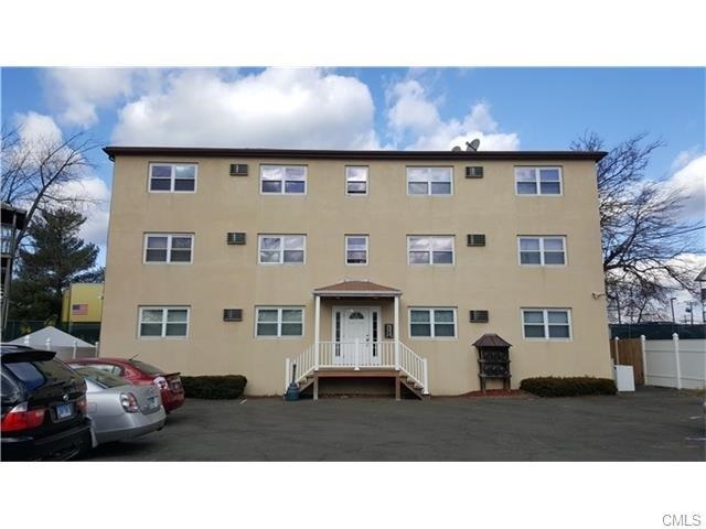 84 Wardwell St in Stamford, CT - Building Photo - Building Photo