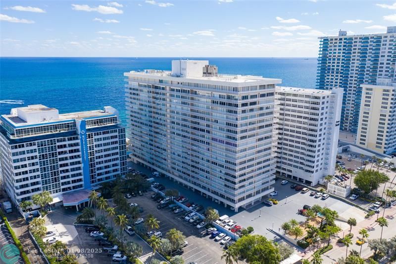 4020 Galt Ocean Dr in Fort Lauderdale, FL - Building Photo