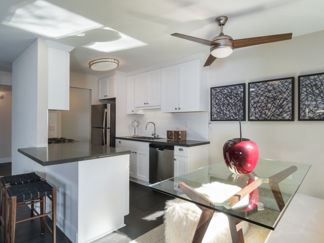 Woodlark Residences in Larkspur, CA - Foto de edificio - Building Photo