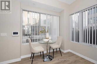 1030-1030 Portage Pkwy in Vaughan, ON - Building Photo - Building Photo