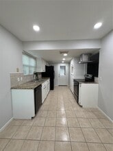 16503 Gaeldom Dr in Houston, TX - Building Photo - Building Photo