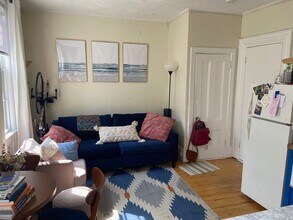 27 S Russell St, Unit 2 in Boston, MA - Building Photo - Building Photo