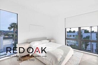 12444 Chandler Blvd in Valley Village, CA - Building Photo - Building Photo