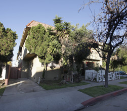 6500 Romaine in Los Angeles, CA - Building Photo - Building Photo