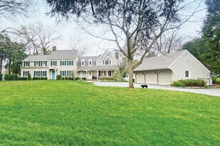95 Compo Rd N in Westport, CT - Building Photo