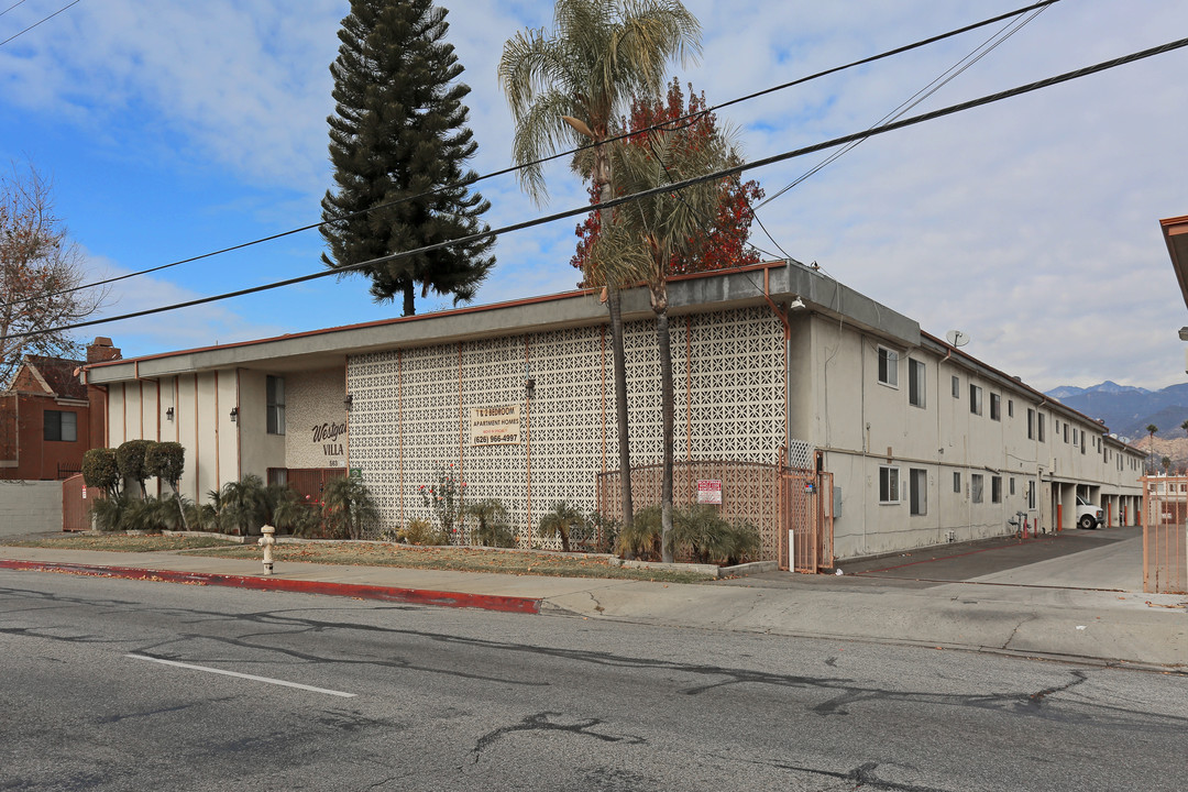 Westgate Villa Apartments in Azusa, CA - Foto de edificio