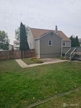 5 Channing Rd in East Brunswick, NJ - Building Photo - Building Photo