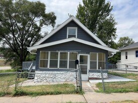 6006 S 20th Ave in Omaha, NE - Building Photo