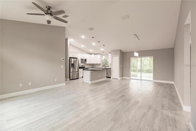 820 Bowman Terrace in Port Charlotte, FL - Building Photo - Building Photo