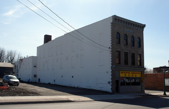 155 Union St in Watertown, NY - Building Photo - Building Photo