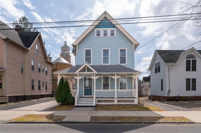 126 Lawrence St