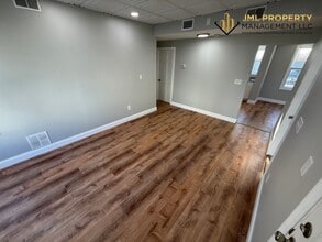 47 Bogle St, Unit 2 in Fall River, MA - Building Photo - Building Photo