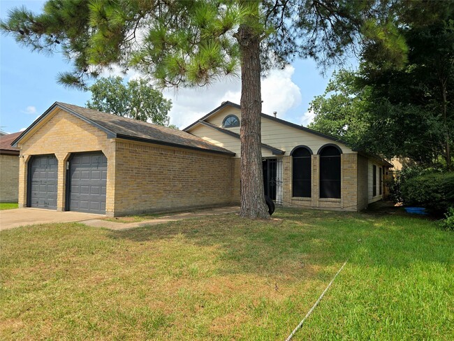 10511 Stormy Sky Dr in Houston, TX - Building Photo - Building Photo