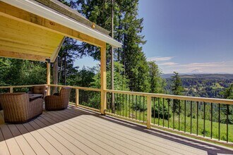 14070 SE Baumback Ave in Sandy, OR - Building Photo - Building Photo