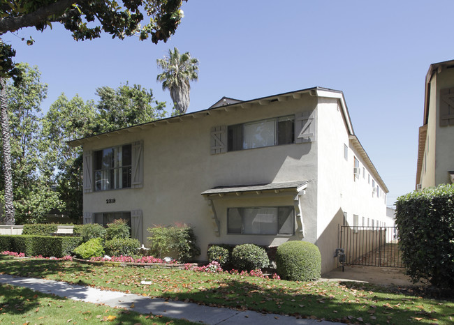 2319 E Santa Fe Ave in Fullerton, CA - Building Photo - Building Photo