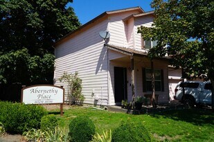 18304 SE Abernethy Ln in Portland, OR - Building Photo