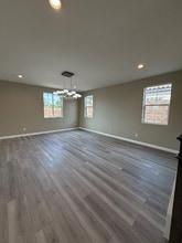 7398 N Maple Ave in Fontana, CA - Building Photo - Building Photo