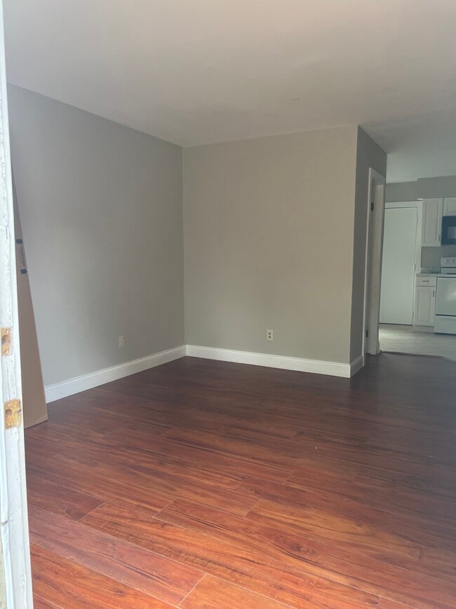 1746 Pine Tree St S in Columbus, OH - Building Photo - Building Photo