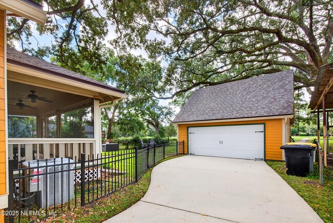 1580 Glendale St in Jacksonville, FL - Foto de edificio - Building Photo